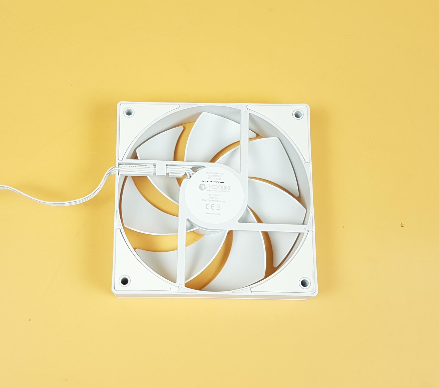 ID Cooling DASHFLOW 360 XT Lite White Fan 2